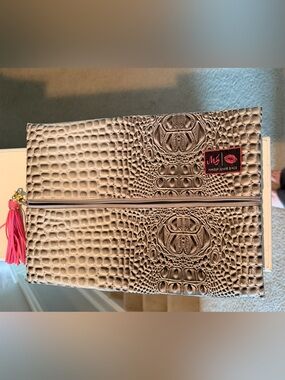 Makeup Junkie Bags Croc-Embossed Makeup Bag - silver Extra Large